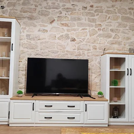 Simun&jakov Apartment