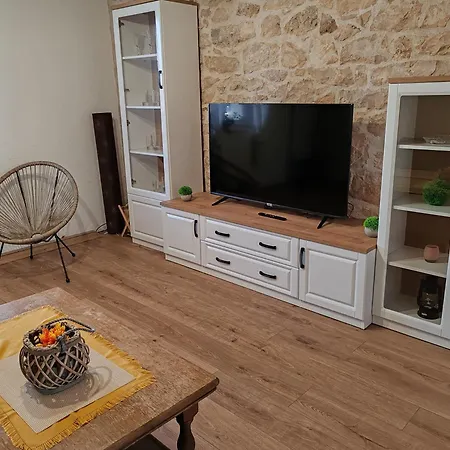 Simun&jakov Apartman Drinovci