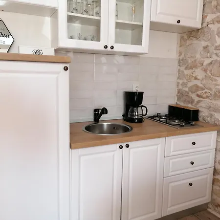 Simun&jakov Apartman *