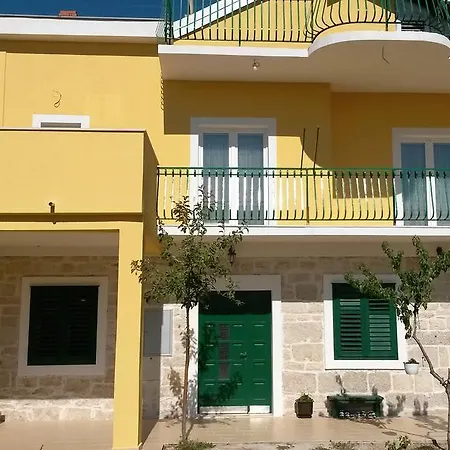 Simun&jakov Apartman