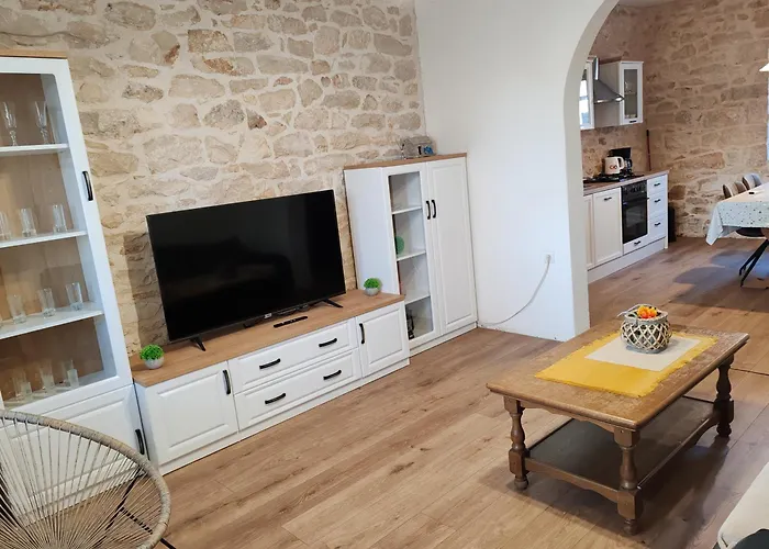 Simun&jakov Apartment