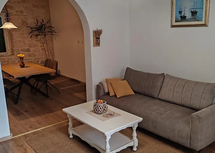 Simun&jakov Apartment